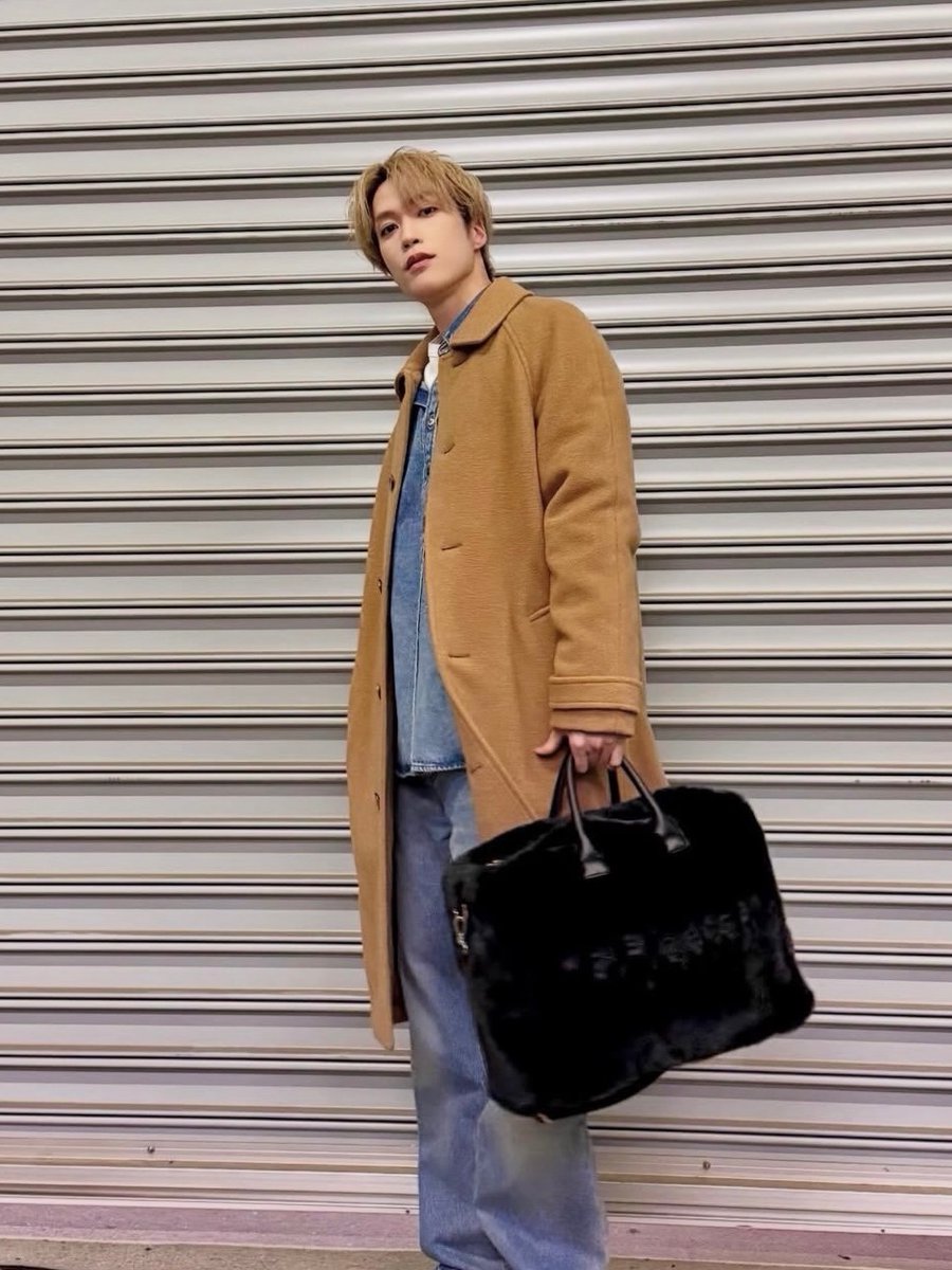 vertical_garage's tweet image. 【*p(R)ojectR®】
2025 FALL/WINTER COLLECTION DELIVERY 02 

■ITEM LINE-UP
Logo EMB 2way Fake Fur Bag
PRICE:￥16,500
COLOR：Black
SIZE：Free

【ONLINE】
verticalgarage.jp/item/detail/1_…

#THERAMPAGE 
#projectr
#藤原樹
@therampagefext 
@projectr___ 
@itsuki__rmpg