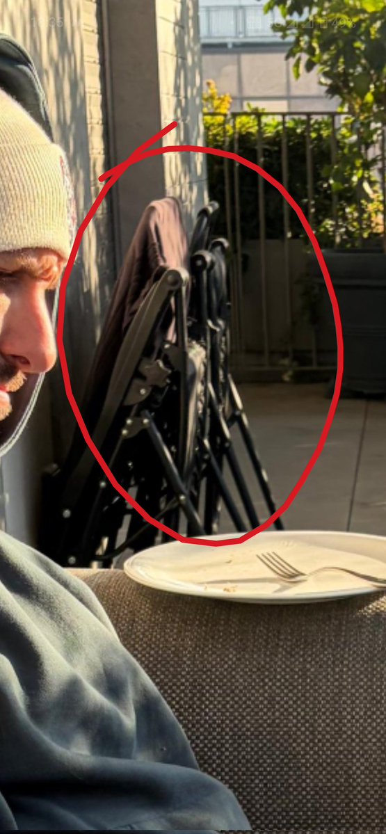 devaaaaang's tweet image. What&apos;s that? 🧐🤏