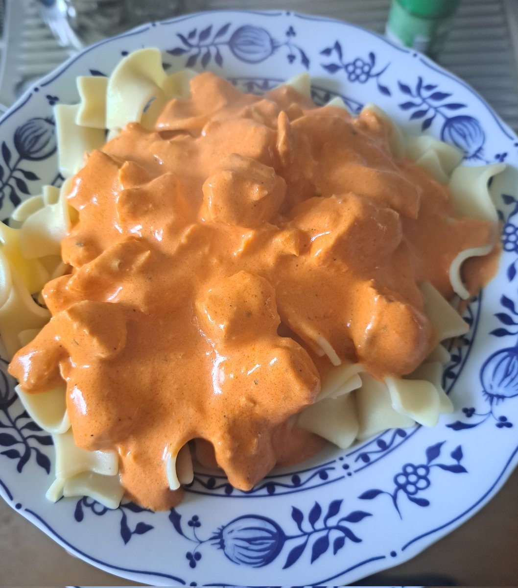Da freu ich mich seit gestern so sehr drauf ... Nudeln mit Lachs-Sahne-Sauce 🤤🤩