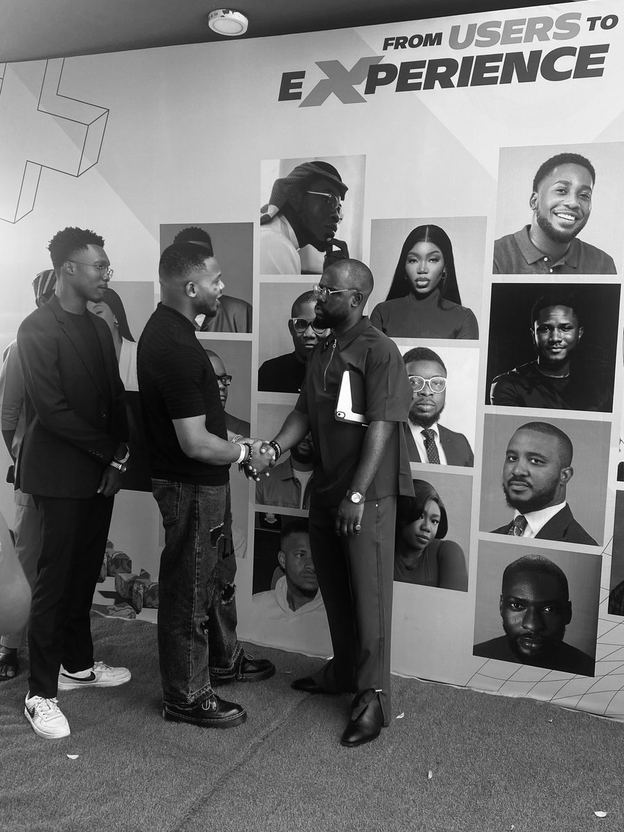 adibee_jude's tweet photo. From users to Experience. Met one of my bosses yesterday @thedennisobaro1 at @thinkUX_ng
#productdesigner #uiux #thinkux https://t.co/r7t1NsliYN