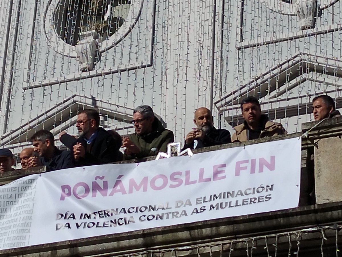 Hoxe Ferrol foi un clamor para reivindicar un tren que atenda as necesidades de Ferrolterra, Eume e Ortegal.
O Bypass de Betanzos, a electrificación e duplicidade da liña, a modernización da liña Ferrol-Ribadeo ou a creación da rede de proximidade son fundamentais para conquerilo