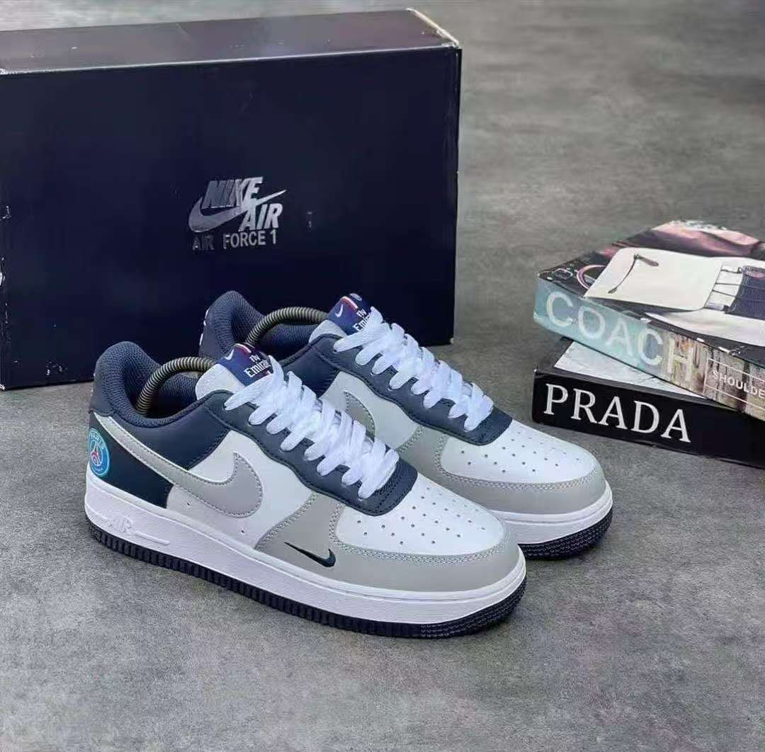 happyfeet_kicks's tweet image. Police sacco stadium  Mateta  Manchester United  Yoro  defend our future  mulembe unity  Paul ndungu exposed  #ItsNotOver  #AmorimOut 

Reach out 0758127894 and we deliver countrywide, price 3600/= 
Why miss this customised Airforce?

POD within Nairobi and its environments