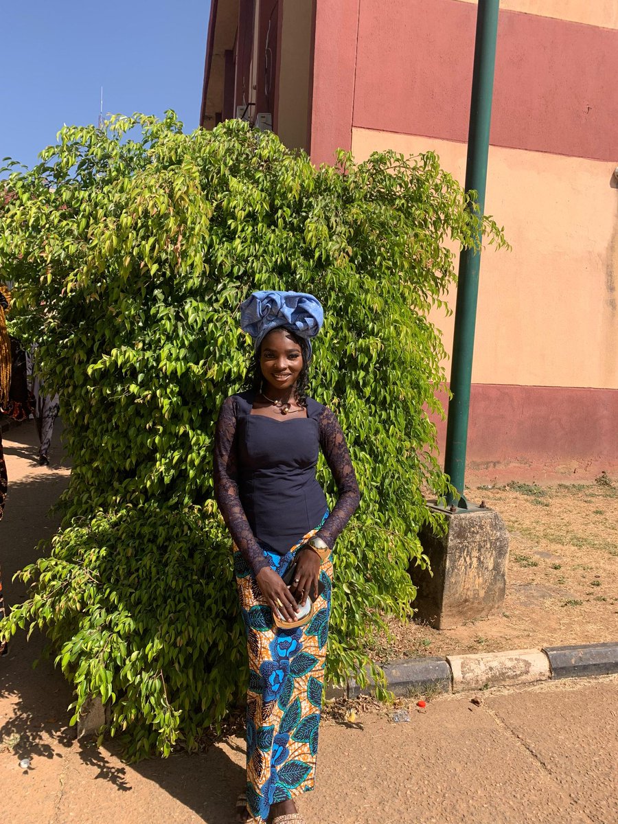 _sheismaureen_'s tweet photo. I ate my looks right????
A verified graduate btw💃🎉🎉
#kasu https://t.co/JsyLiXgb8R