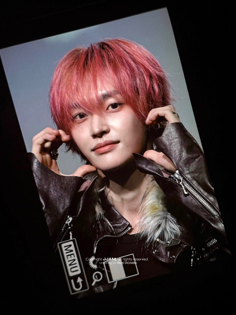 1biin__'s tweet image. 251130 위버스샵 핑머💕💕 #원빈