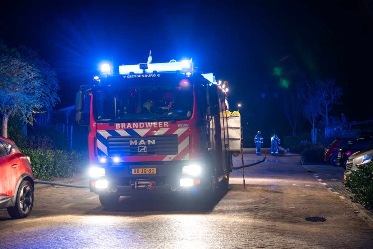 Veel schade bij brand in schuur in Schelluinen