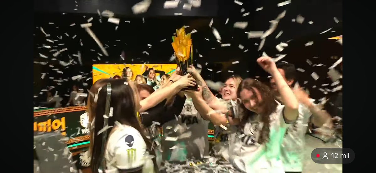 _BritneysSlave's tweet image. The Cry is free 😎🏆🇧🇷