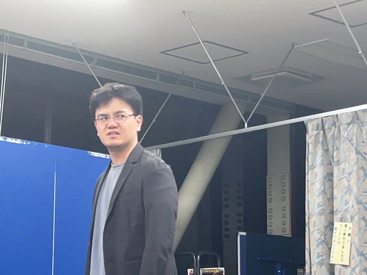 おーい！この世で一番おもしろい演劇が出来とるぞー！な心持ちで本日の稽古を終えました。とってもおもしろい。うん、とってもおもしろい。これも出演者・演出補佐のおかやんさんのおかげです。お客さま、ぜひお楽しみに。見ずに死ねない、イケメン心中、来週発射！

ご予約👇
quartet-online.net/ticket/ikemens…