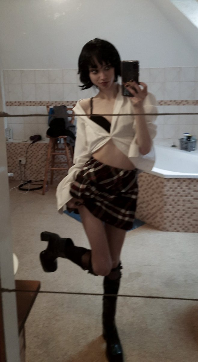 Nanana♡ didnt expect this to kinda blow up so heres a last one <3