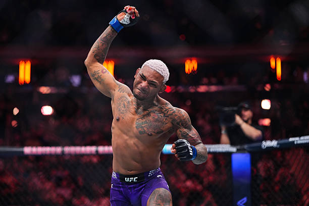 darioferrariMMA's tweet image. 🇪🇨 #2 Michael Morales afirmou que o UFC lhe ofereceu uma disputa de cinturão contra o russo 🇷🇺 (c) Islam Makhachev. 

Morales também afirmou que se marcado, o duelo com Makhachev só irá acontecer em Junho ou Julho de 2026. 

"O UFC me disse que sou um candidato ao cinturão, mas…