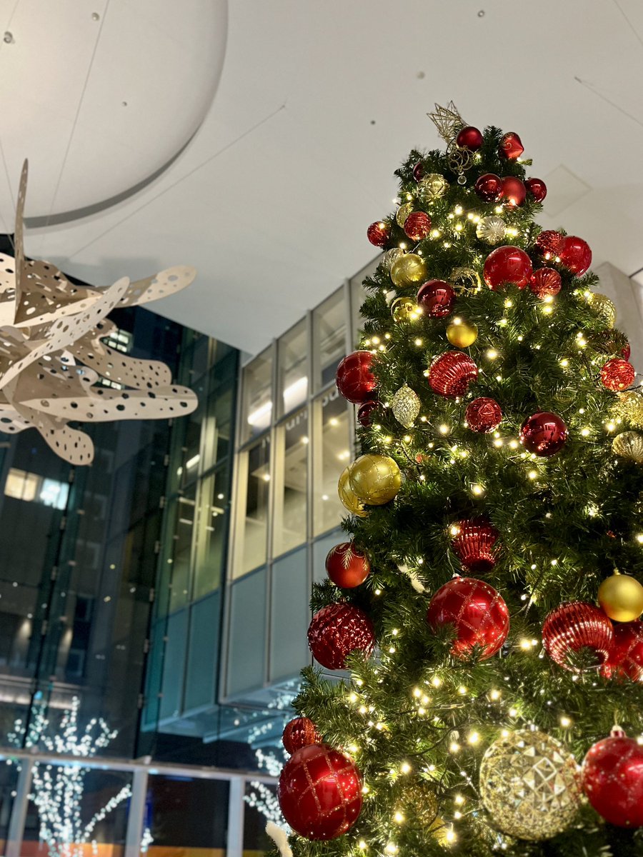 個撮有難うございました✨　

キラキラに囲まれるのは
テンション高まります
暖かくて良かった〜〜🌞✨

ひさびさに髪巻いたよ✌︎
今日もいちにち #おつまみ

#札幌 #ポートレート撮影 #被写体モデル  #フリーモデル