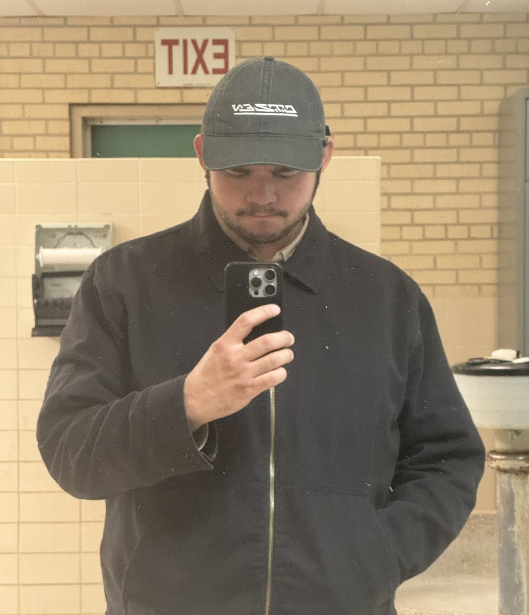 ryanmr2000's tweet image. I’m on my own, Caballero