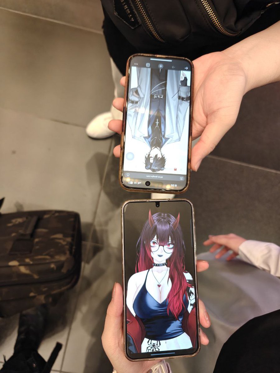 Raaaahh Demon bear 🐻 and Demon Vampire 🧛‍♀️ met up during AFA wew