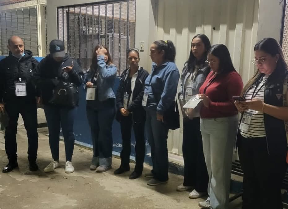 CESPAD_HONDURAS's tweet photo. PJE presente en #ElParaiso observando el cumplimiento del proceso electoral 🗳️✅
#PJE #Honduras #CESPAD #Elecciones2025 #EleccionesHonduras2025
@globalexchange https://t.co/Va4oUnrlfQ