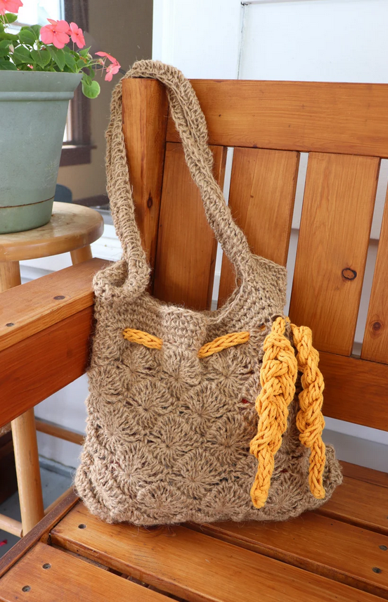 JulieKSchuler's tweet image. Handwoven Jute Bag
Available for purchase from the artist

jschulerart.etsy.com/listing/156818…

#totebag #shoulderbag #purse #jute #crochet