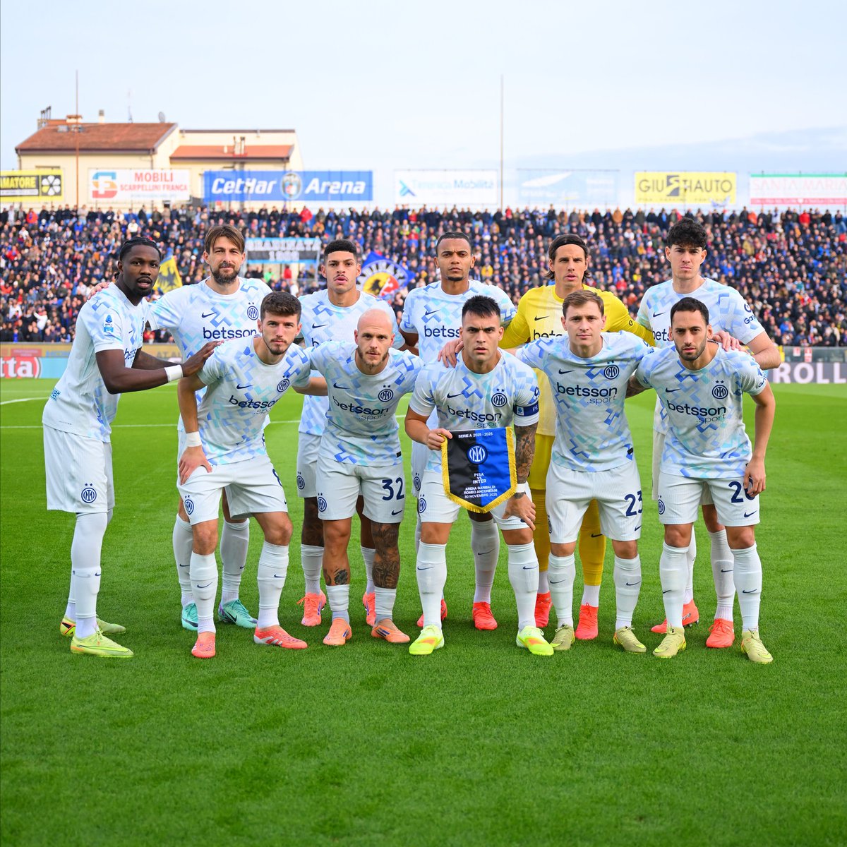 bashqali10's tweet image. بهدفين يفوز الإنتر بالثلاث نقاط  لاوتارو يسجل هدفين بعد صيام طويل 
افضل مافي المباراة الثلاث نقاط  تبديلات كيفو غير مجرى المباراة القادم افضل فورزا إنتر 🔵⚫💪🏻💪🏻😍😍