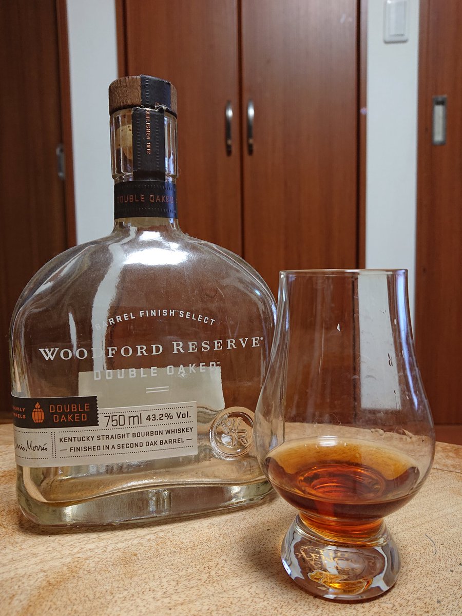【今夜もノーサイド】
終売したものの再販が決まった
ウッドフォードリザーブ ダブルオークド！
大好きなボトルで、ちびちびストレートで楽しんでたのが、ついに空になりました。
残りは終売前に買い込んだ２機💦
先日の再販の知らせにひと安心しています☺️

#ウイスキー
#本日もお疲れ様でした