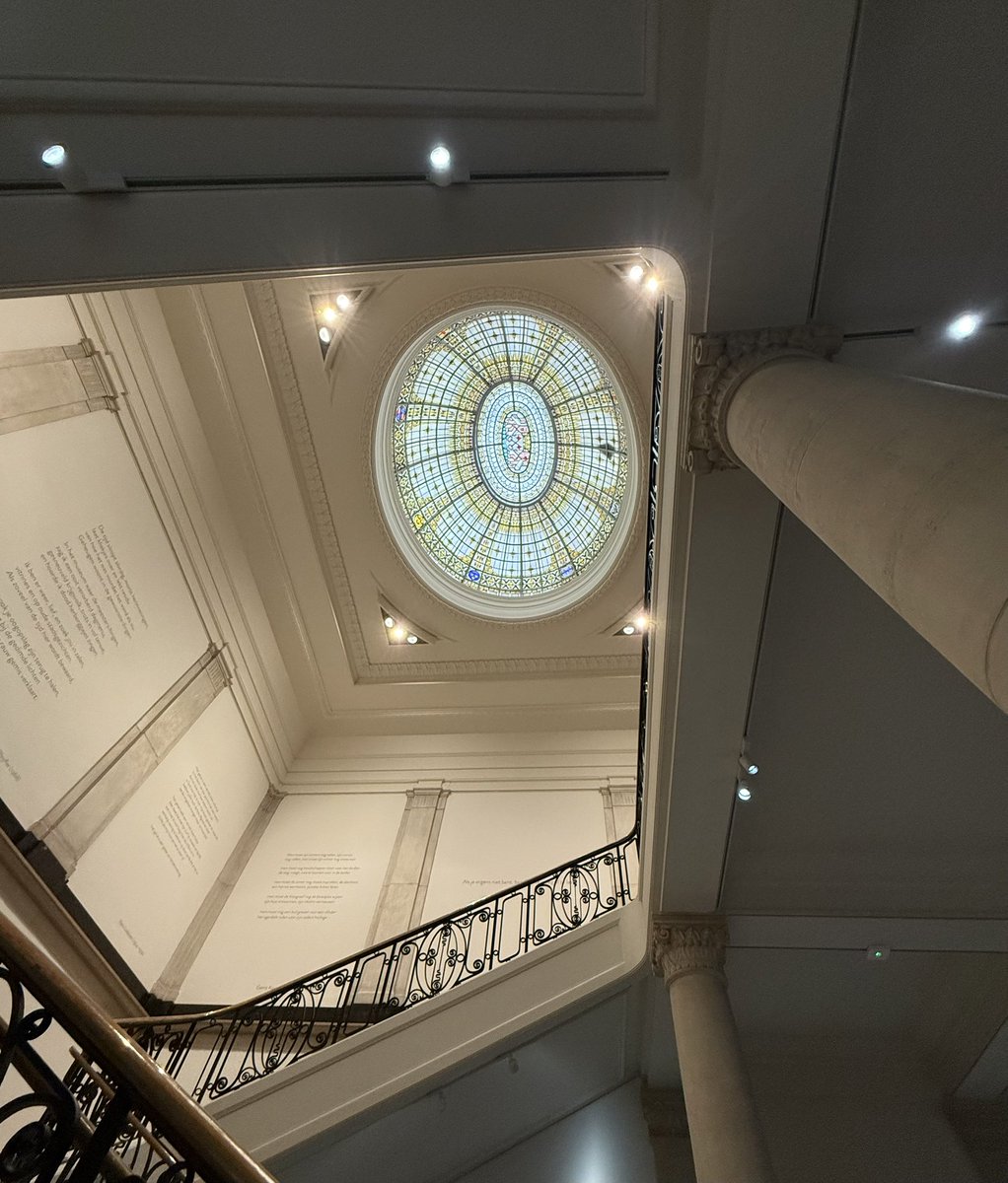 course8cheduler's tweet image. #CeilingsOnSunday