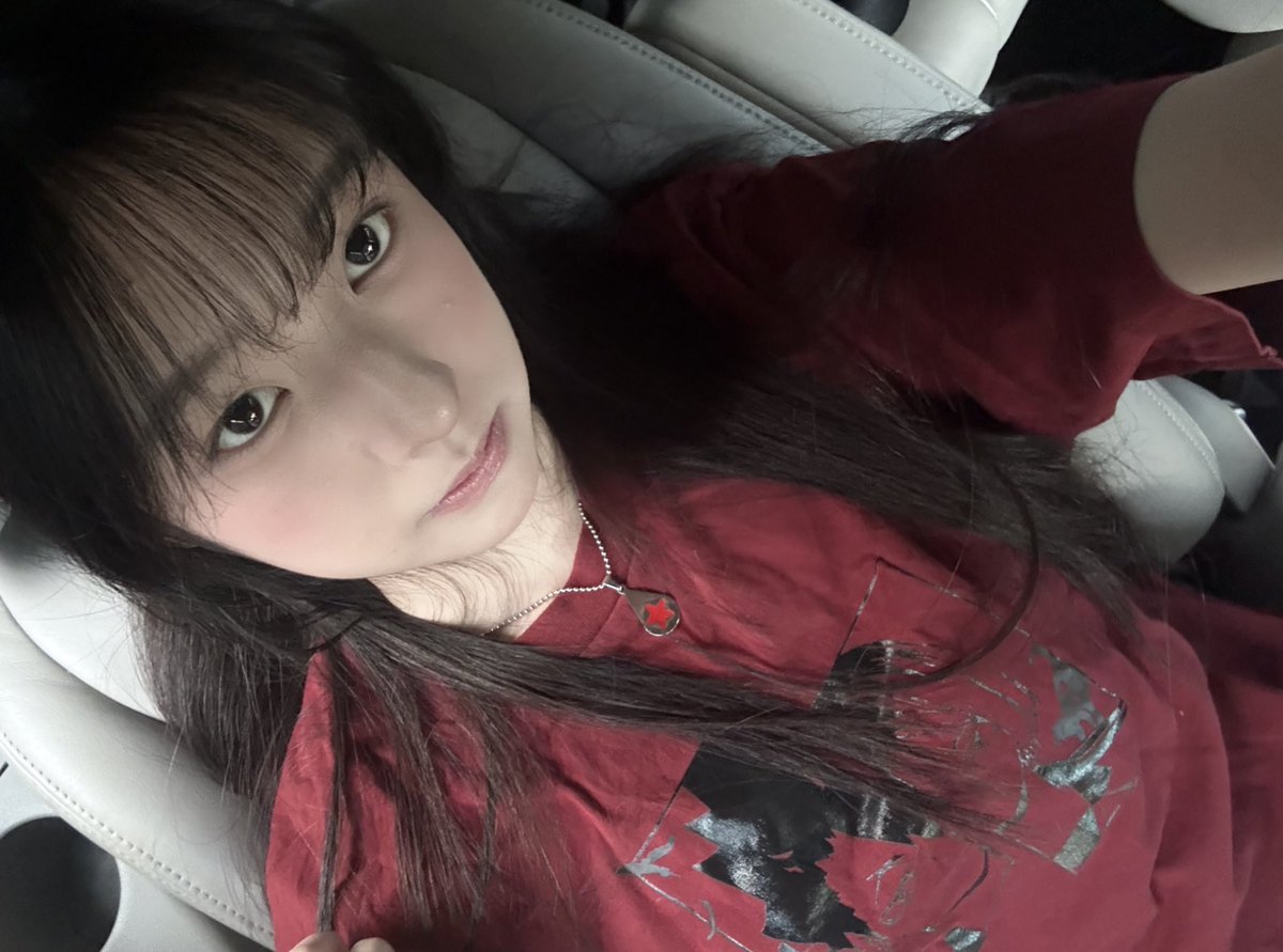 Hillary₊˚⊹♡ tweet media