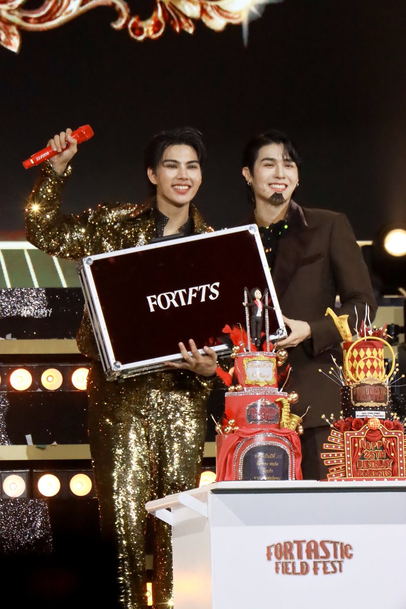 30112025 – ฟอร์ดมีไมค์เป็นของตัวเองแล้ววว🤧💗 <a href="/fort_fts/">FortFTS (福福) #เวียร์</a>
<a href="/peatwasu/">peatwasu #เคลวิน</a> 

 #ThisIsFortasticFieldFest
#FortFTS #Peatwasu #FortPeat