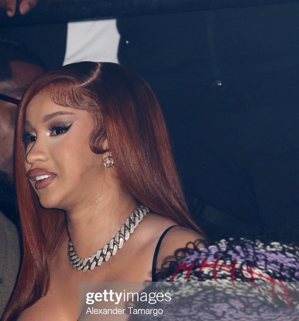 BILLIONAIRE BARBIE tweet media