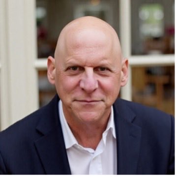 NYUCVDPrevent's tweet photo. How are ANGPTL3 &amp; ApoC3 therapies reshaping the triglyceride story? 

Join renowned lipid expert Dr. Daniel Soffer as he unpacks ApoC3 &amp; ANGPTL3/4 inhibition &amp; highlights their safety/efficacy in reducing #cardiovascular risk.

Sign up (NYC/livestream): https://t.co/Cr3AAx59FV https://t.co/pcK7ECarGx