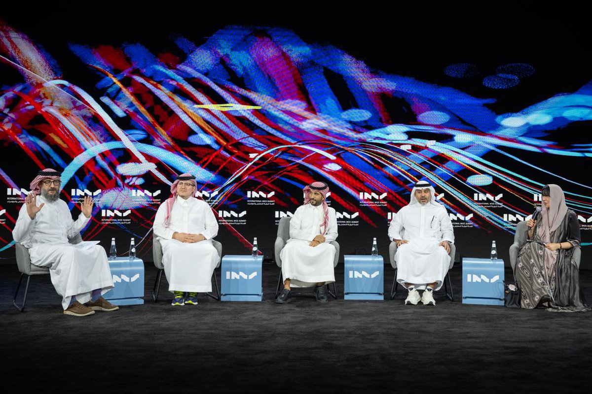 M_Alnhet's tweet photo. تشرفت بالتواجد والمشاركة متحدث الاسبوع الماضي في القمة الدولية للمعارض والمؤتمرات التي عُقدت نهاية الأسبوع الماضي.
حدث يعكس التطور الكبير في قطاع الفعاليات داخل المملكة، وكيف أصبحت السعودية ملتقى يجمع قادة وصنّاع القطاع من مختلف دول العالم.

اللافت كان التركيز على دور المؤثرين في رفع جودة التجربة ونقل الصورة الحقيقية للفعاليات بشكل أقرب للجمهور.

قمة تؤكد أن القطاع مقبل على فرص أكبر، وأن رؤية 2030 تفتح مساحات أوسع للابتكار والنمو.
@scega_sa