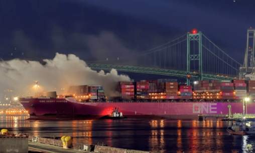 MasContainer's tweet photo. 🔥 Lo más visitado en #MasContainer esta semana 🔥
🛳️ Incendio en buque #ONEHenryHudson activó un operativo gigante en el Puerto de Los Ángeles, recordando que la #logística también es velocidad de respuesta en crisis.
Y +++
TODO aquí: https://t.co/WO5ZNTfLFh https://t.co/jiWc9yMiIO