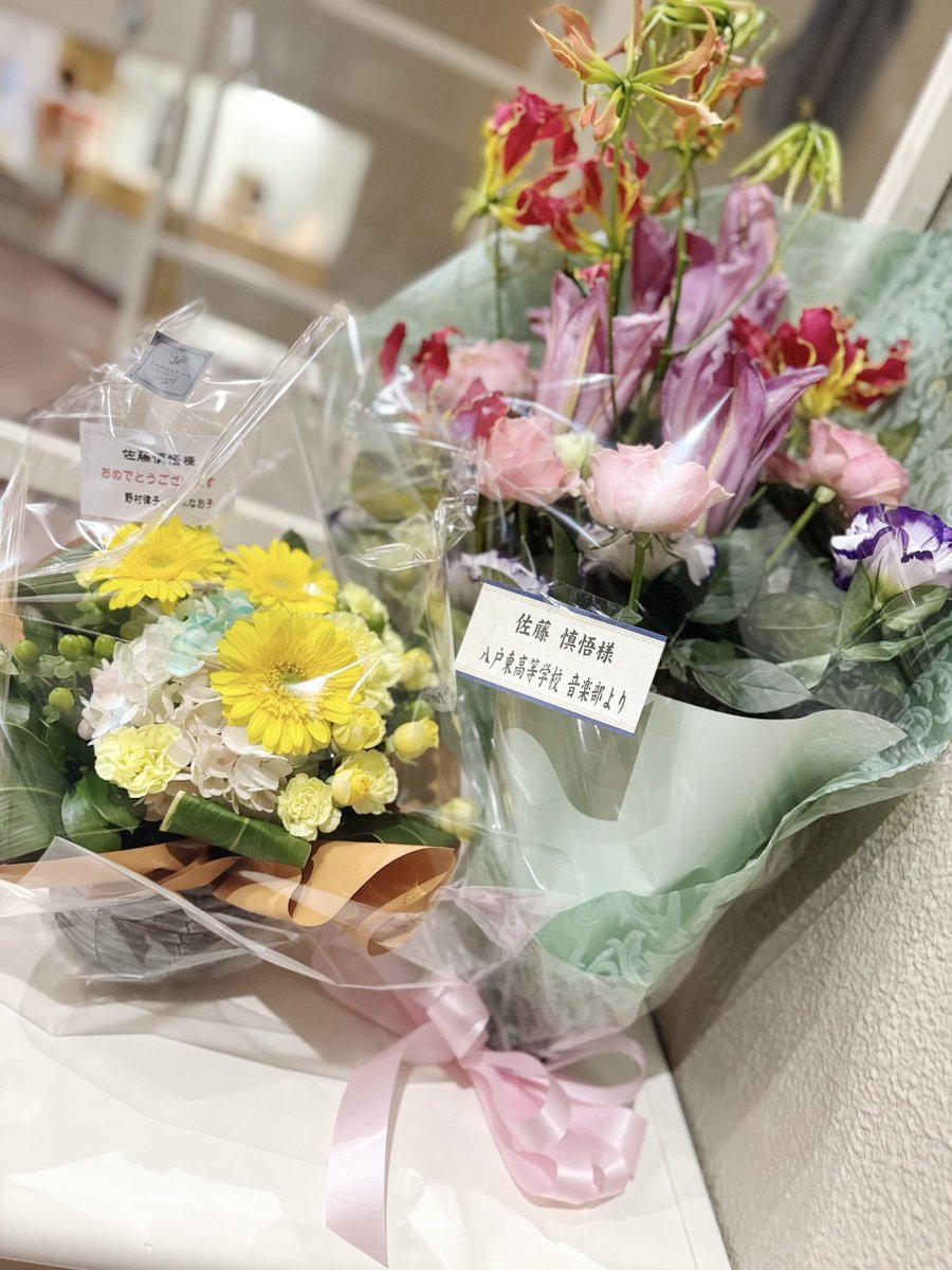 本日は県内では珍しい？！八戸市立長者中学校･根城中学校合唱部OB,OGで結成された合唱団の最初で最後の？演奏会- ̗̀ 💡  ̖́-

指揮･指導に竹内秀男先生のもと、日本一連覇を飾ったり、世界2位を受賞した先輩方の大迫力な演奏にド肝を抜き、胸を打たれた2時間(>_<｡)💦