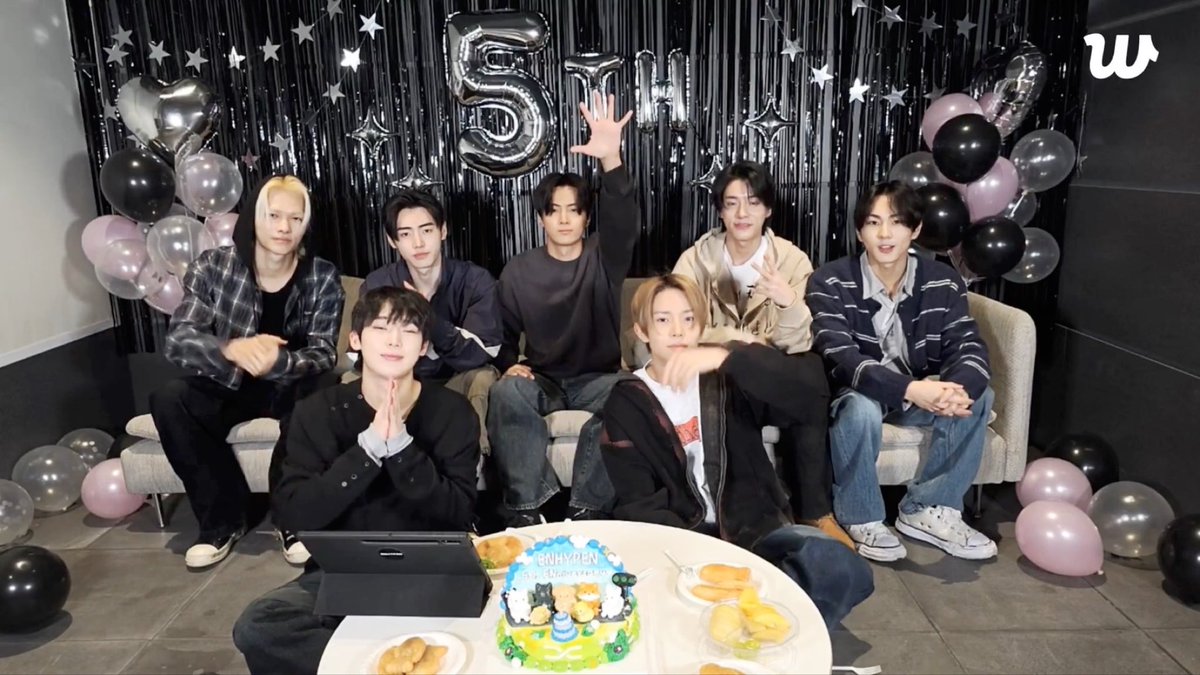 tinyjongmurf's tweet image. 5 years with enhypen ★