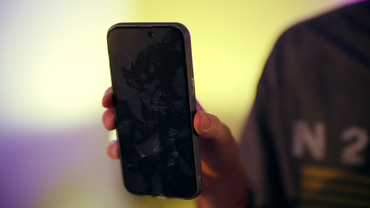 TrueVisions's tweet image. ไม่หน้าเยิน ก็โทรศัพท์พัง เฮ่ออออออ

HEAD 2 HEAD SERIES EP6

#H2HseriesEP6
#surfjava #swensurf #javabh #เซิร์ฟจาว่า