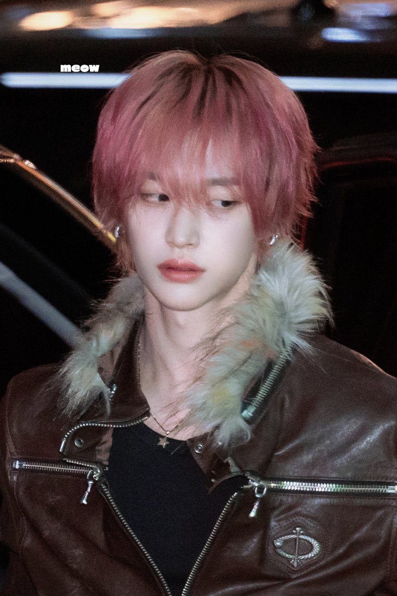 supercat_302's tweet image. 251130 🪽🩷 #원빈 #WONBIN #RIIZE #라이즈