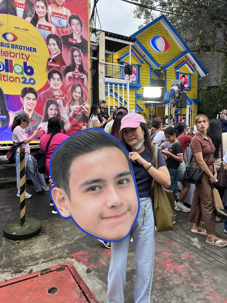 iamayanggg's tweet image. Sana mas marami pang team live and makasama next time and makahawak ng mga props na to! Solid 💙

#PBBHeath
#HeathMichaelJornales