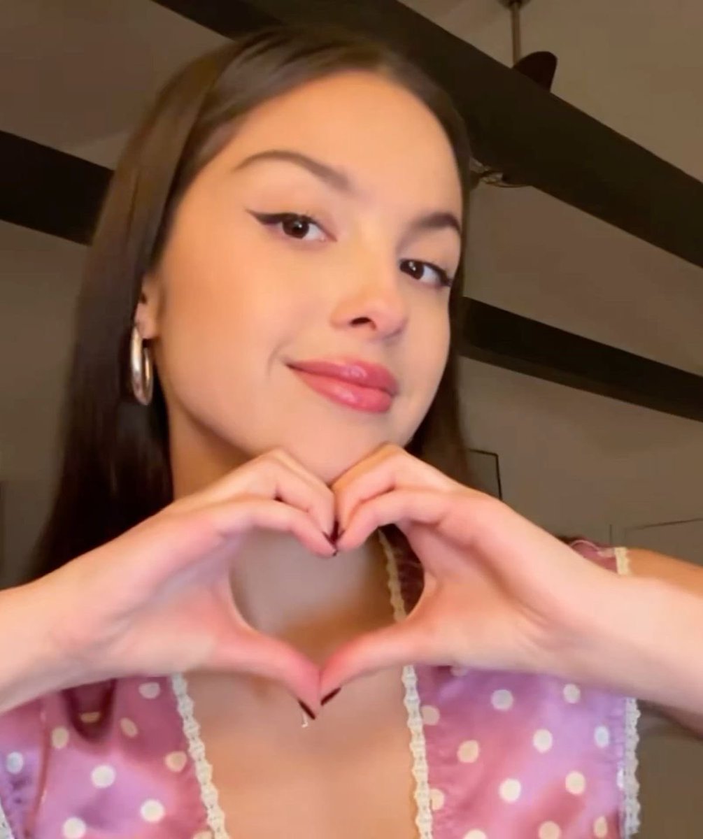 let_olivia_blu's tweet image. Huhu mami aku naksir ca ini karena mami dan ppi yang ramah banget mau aku tanya tanyain karena ga pernah main ca khusus west... #firsttime terima kasih sudah selalu make sure keadaan kita yang banyak loyonya dan udah terima kita disini 😭 good job mmih 🥺