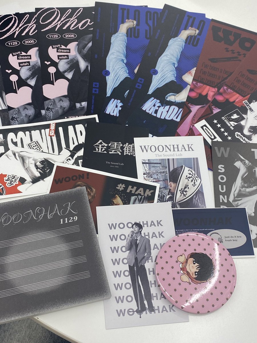 wong_6wong's tweet photo. #The_Sound_Lab
#운학이의_작업실_탐방
케이크 너무너무 이뻤어요 디피하신것도 이쁘고 디자인이 이뻐서 너무 맘에들었던 생카..🥰 https://t.co/GPzsPb8T9p