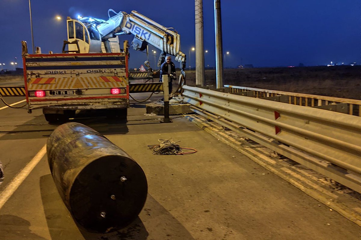 🚰⚒️ DİSKİ, 21–27 Kasım Haftasında Kent Genelinde Kapsamlı  Altyapı ve Su Hizmetleri Yürüttü

🔗 diski.gov.tr/haberler/diski…

💧 Diyarbakır Büyükşehir Belediyesi DİSKİ Genel Müdürlüğü, 21–27 Kasım 2025 tarihleri arasında kent merkezi ve 17 ilçe genelinde içme suyu, kanalizasyon,