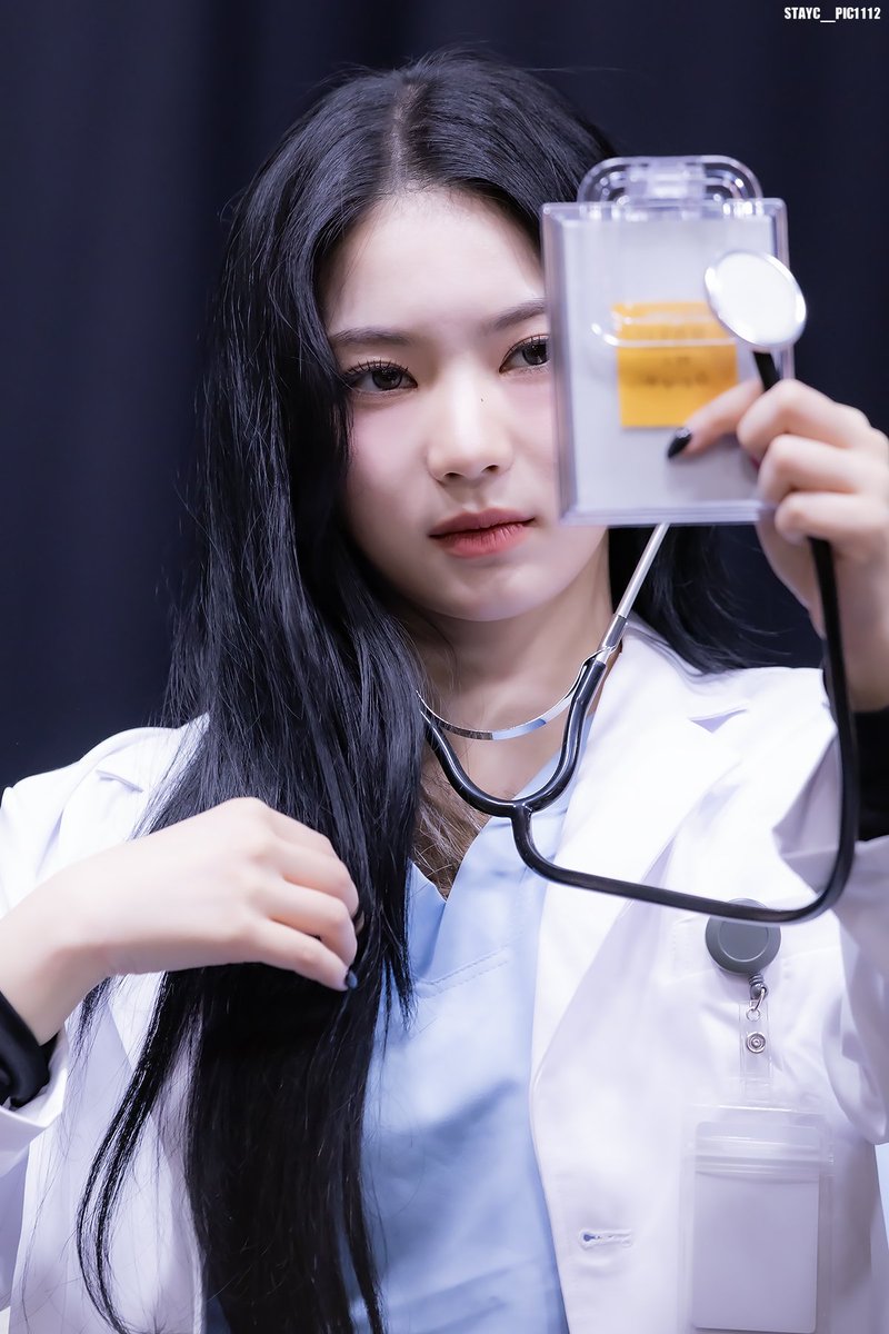 STAYC_PIC1112's tweet image. 251129 #스테이씨 #STAYC #아이사 #isa