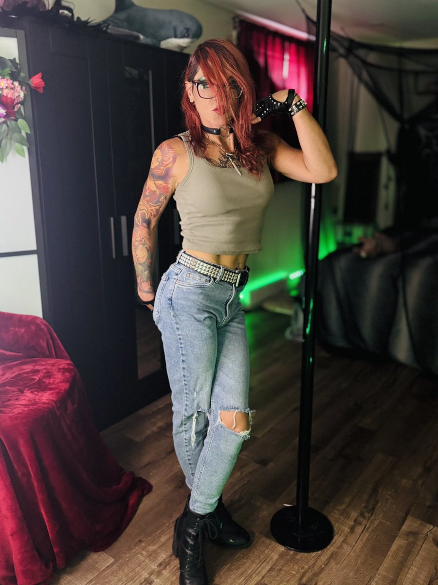 ts_miss_ino's tweet image. Keep working those Pinups poses, you’ll get your shoot one day girl 📸 #photography #modeling #practice #pinup #goals