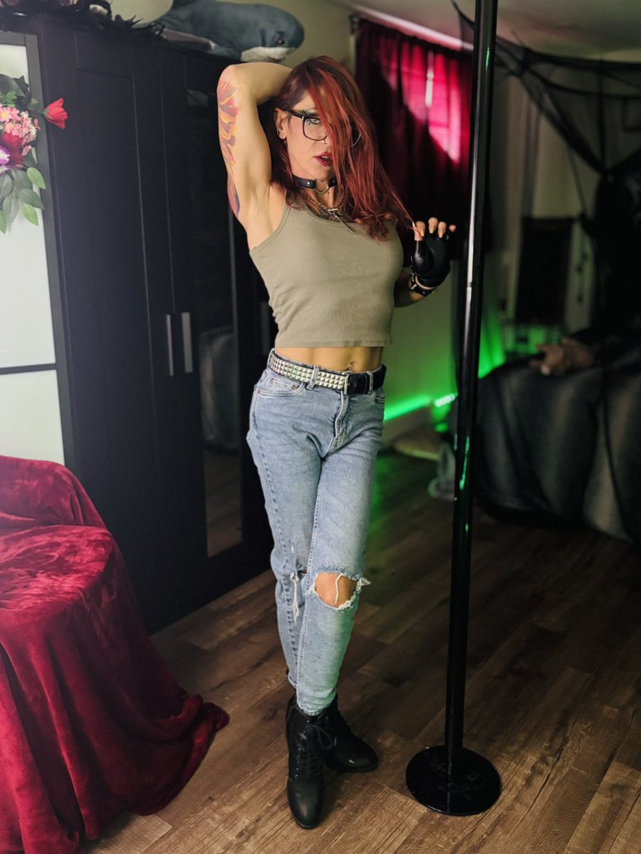 ts_miss_ino's tweet image. Keep working those Pinups poses, you’ll get your shoot one day girl 📸 #photography #modeling #practice #pinup #goals