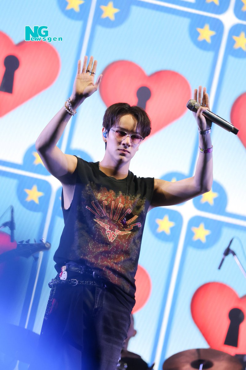 ミュージシャン Nnnxme Post by nnn's thighs save lives on X: :]