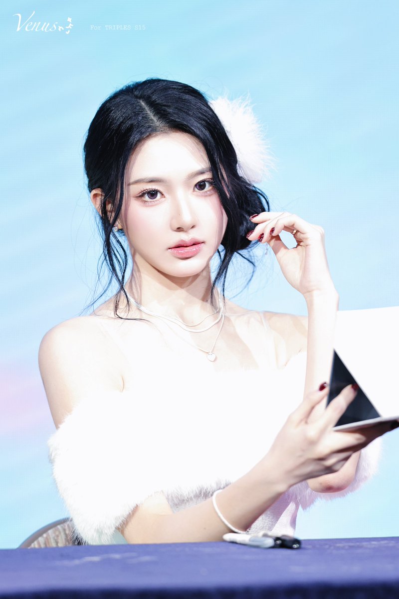 venus_xinyu's tweet image. 251130

入坑心语女神一周年! 以后也请多多指教✨

#신위 #xinyu #周心语 #트리플에스 #tripleS