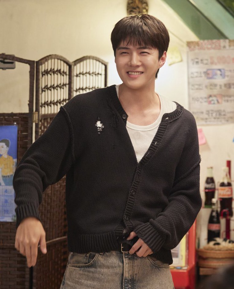 hourly sehun tweet media