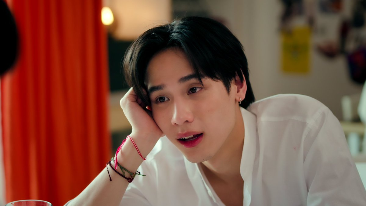 TrueVisions's tweet image. ‘มึงจะทำตัวเข้มแข็ง หรือเสเพลต่อหน้าคนอื่นก็ได้ แต่กับกุ มึงไม่ต้องพยายามก็ได้’

HEAD 2 HEAD SERIES EP6

#H2HseriesEP6
#surfjava #swensurf #javabh #เซิร์ฟจาว่า