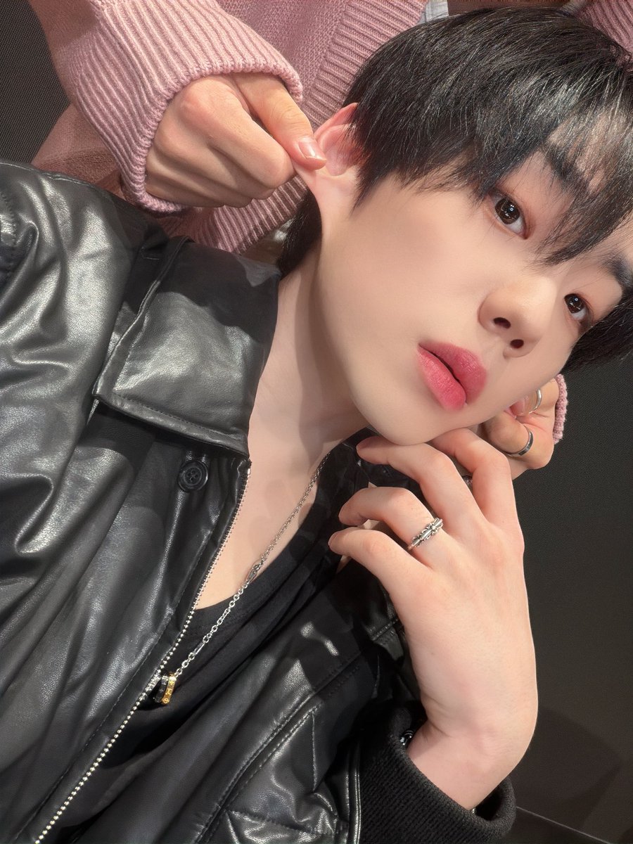 혁아 내 귀 그만 만져 #ELAST #엘라스트 #エラスト #WONJUN #원준 혁아 내 귀 그만 만져 #ELAST #엘라스트 #エラスト #WONJUN #원준