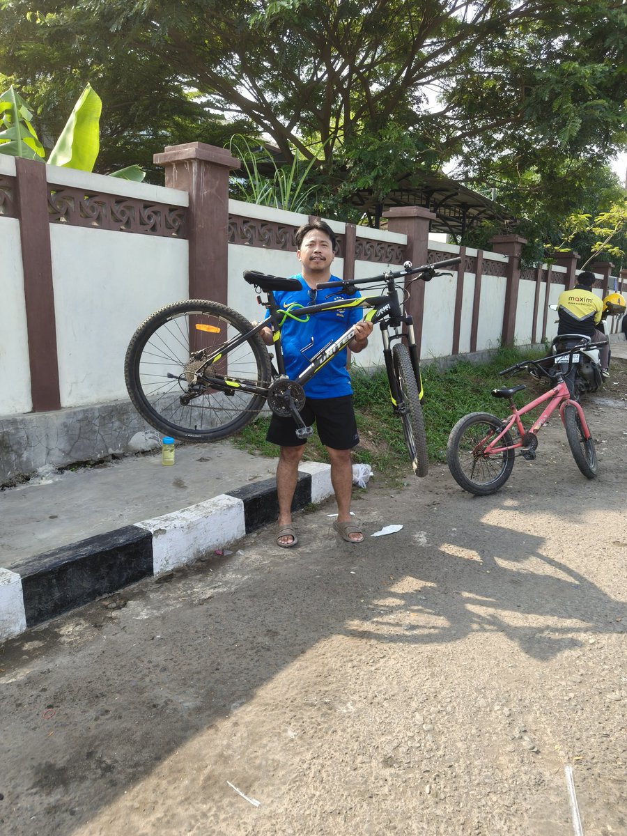 AnNajih's tweet photo. Olah raga dulu untuk kesehatan hidup kita https://t.co/gvbOVeeOuU