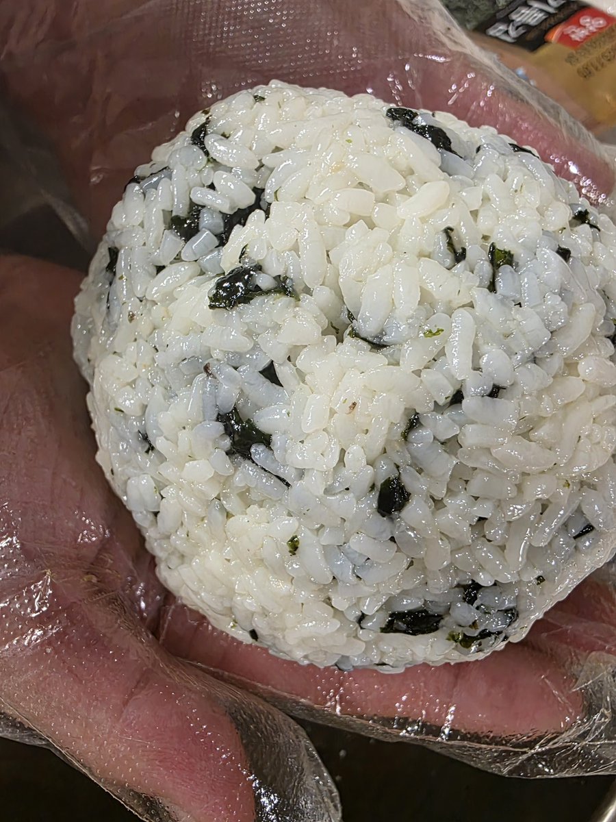 freezingchoding's tweet image. 이소희 마마견학일기 써왔는데 갑자기 주물주물밥 자랑 뭐지 이것도대충 소희티비 요리버전인건가