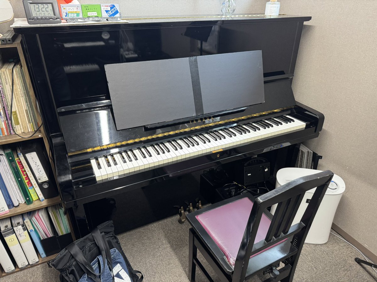 レア！完全未開封！みんなの音楽室 セン北駅前音楽教室T-music横浜でピアノ個人練習へ。 師匠（非公認）と