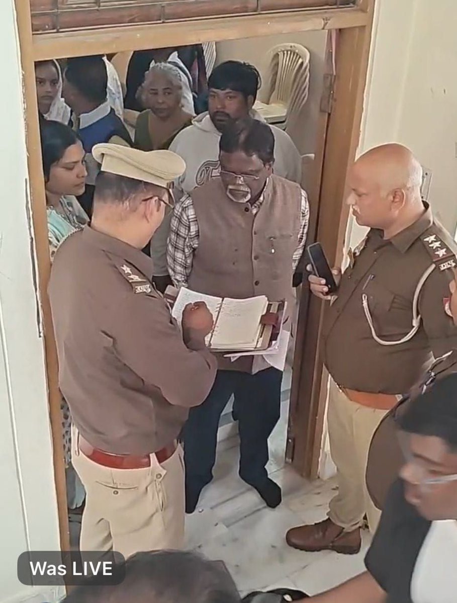 tittojose9810's tweet image. Another Pastor arrested in #Allahabad today, not the #BajrangDal terrorists that attacked a peaceful church.
Terrorists walk free, victims get jailed.
What a country we’ve become when prayer is a crime and hooliganism is ‘protection’.
@ACTWatchIndia #Indianchristians