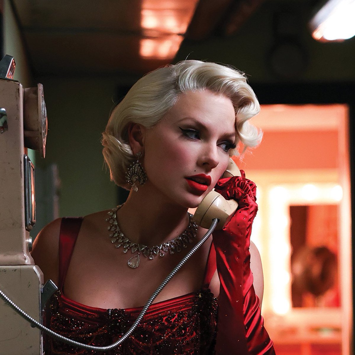 swiftpage13's tweet image. 📈Taylor Swift’s “The Fate of Ophelia” received 6,379,208 filtered streams at #1(=) on Global Spotify Daily Chart on a Saturday update.