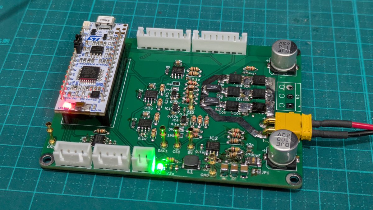 roughrobotics's tweet image. はんだ付けでけた～火入れも今のところ大丈夫。時間見つけて遊びたいところさん。