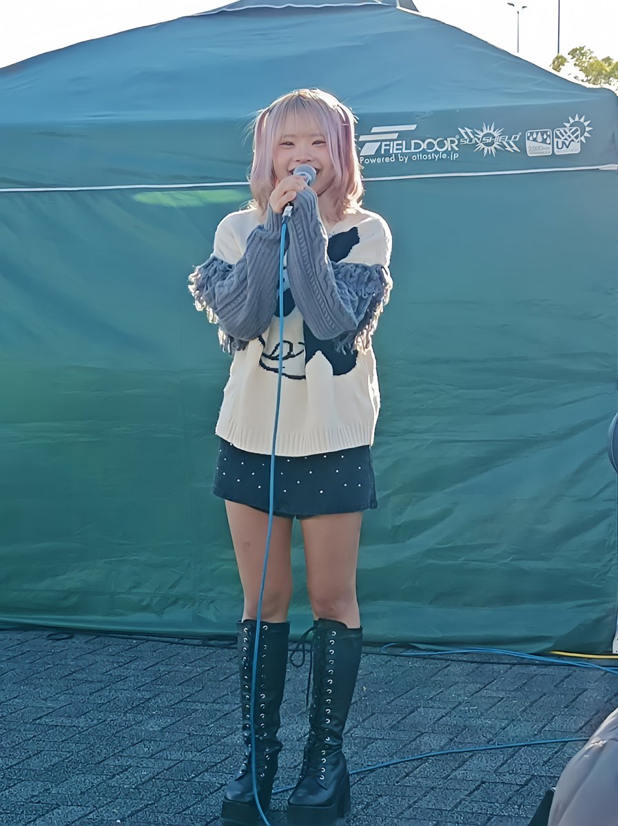 石神凜（@rin3ll_）ちゃんとのチェキ。 さつま芋好きということで